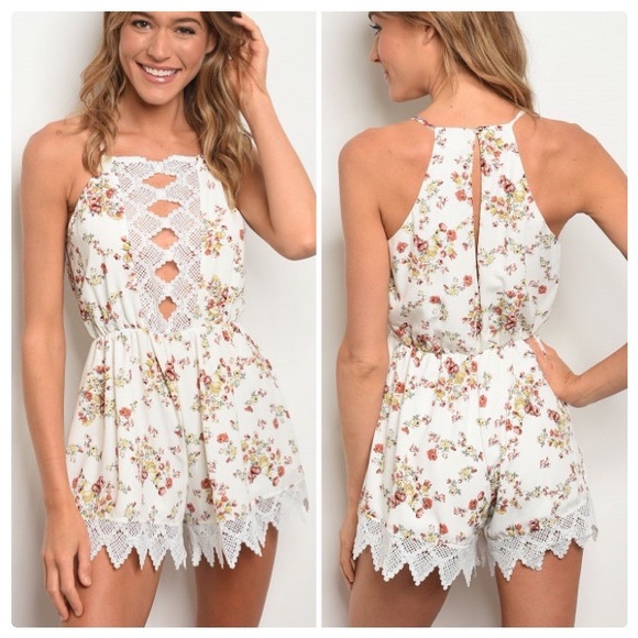 *CLEARANCE* Amelia Ivory Lace Romper - Picture 7 of 8